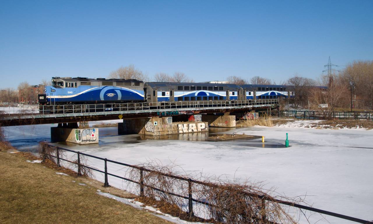 While revenue EXO trains no longer run on CN's Montreal Sub (with all Mascouche trains originating or terminating at the REM Côte-de-Liesse Station since January 12th), their are still deadhead moves to and from Pointe St-Charles; every weekday or close enough from what I can tell. Here EXO 1211 heads west on the Montreal Sub at 1626. It will pass through CN's Taschereau Yard and leave Côte-de-Liesse Station at 1811.