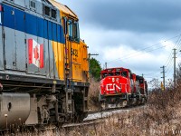 Such an anomalous meet. VIA 85 takes the siding at Rockcut while GEXR X432 holds the main with leased CN SD40-2W's 5277-5244 and HLCX SD40M-3 6061. 