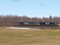 NS power is pretty rare in Ontario, especially leading. Alas, SBU issues kind of ruined my planned pan as 230 meandered through Puslinch at about 10mph. You take what you can get.