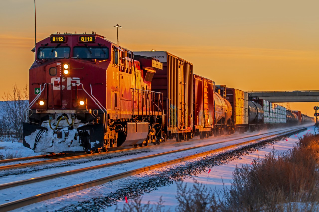 It was a sunrise arrival for CP 8112 on a bitterly cold Manitoba winter morning.