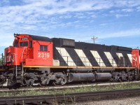 CN 2319 is in Toronto on August 5, 1987.