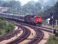 After heading out to Bayview from St. Catharines on my day off it was a bit of a disappointment to find out that the twice-weekly Steam Special 6060 was 'down' and a couple of diesels were substituted.  But better than nothing.
Locos are CN 4016, 4103. Looking back, I'm glad to have caught this.