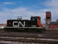 The Canadian Northern Railway entered the newly incorporated City of Edmonton in 1905, followed in 1909 by the Grand Trunk Pacific (which used the CNoR’s station). The Canadian Pacific Railway entered downtown in May 1906 over the Edmonton, Yukon and Pacific, subsequently completing the High Level Bridge in 1913. CN and CP continued to interchange traffic downtown until 15 July 1989 and CN wound down operations later that year, eventually abandoning most of the loop track west of the station. Here we have 1978 shot of CN SW900 7220 resting in City Yard.