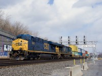 CN 543 is returning from the Port of Montreal with CSXT 5297 & CSXT 3440 for power. It is very rare to see CSX power on the Montreal Sub east of Taschereau Yard.