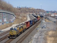 CN 3987 & CN 3927 lead CN 527 by Turcot Ouest.