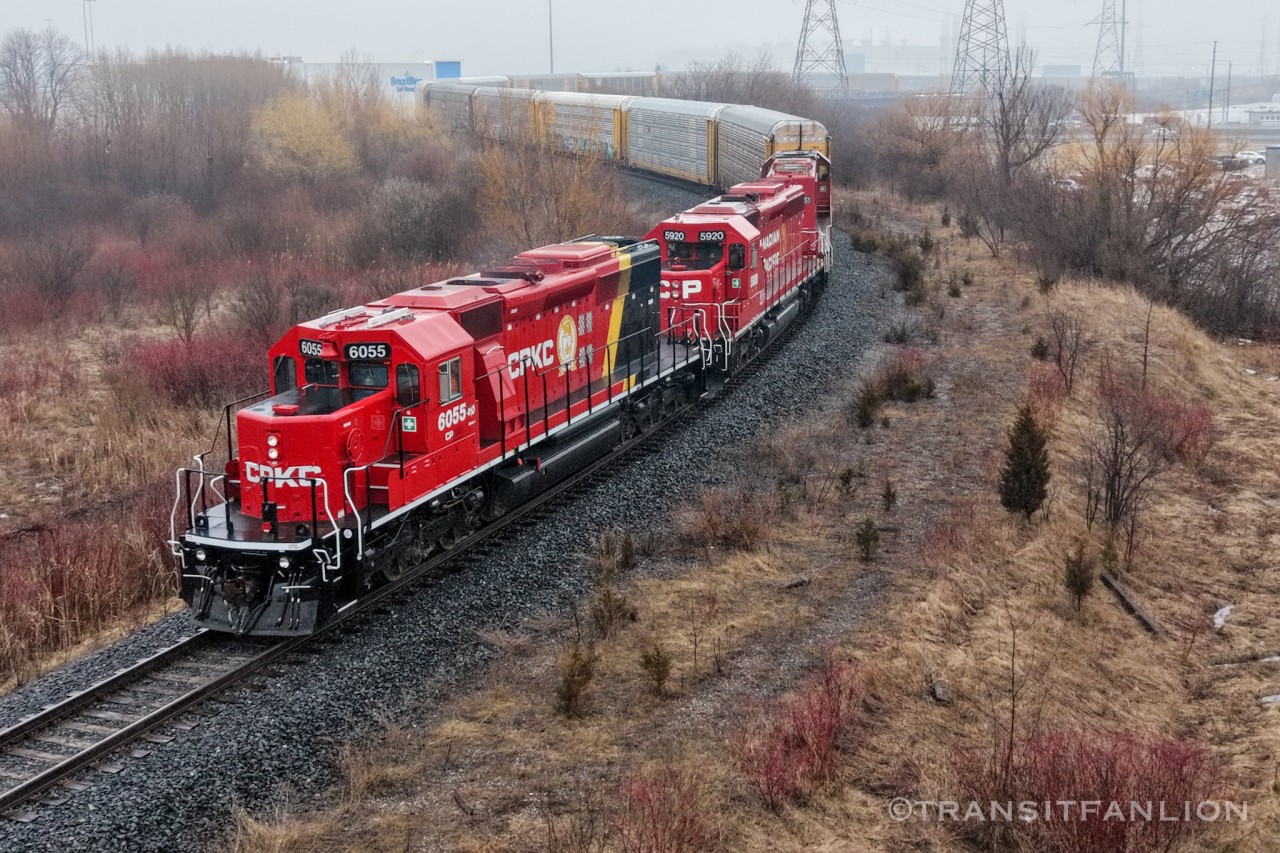 CP 6055, CP 5920 and CP 6255 powering the Agincourt to Oshawa autorack turn H19-31, doubling over inbound traffic at GM Oshawa spur over Hwy 401.
