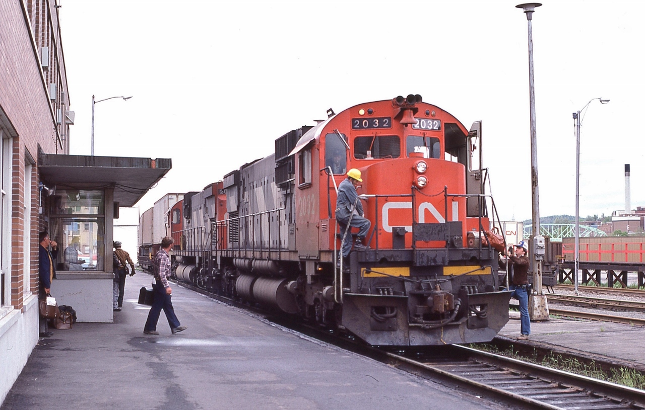 High Priority High Horsepower


CN LASER service




Deep into Republic of Madawaska territory, at Edmundston, June 10, 1981 Kodachrome by S.Danko


Intermodel  TOFC train(s) # 231 (Montreal ) and #233 (Toronto) 


Century Power MLW 1968 built C-630M CN #2032 &  CN #203x



more



  Republic territory   


sdfourty