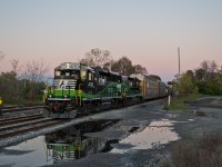 I was originally in Fort Erie to see the Every Child Matters unit leading 236, but stuck around to see the NS Transfer too. Here it is in the dying daylight, and to my surprise, with a matching NS eco set. I've seen them come over before but this is the only time I've shot the pair. One of them I believe is a slug.