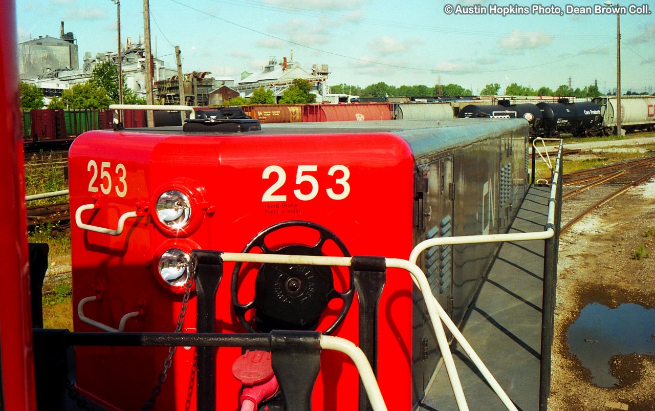 View of CN Slug 253 from up on CN GP9RM 7256 at Niagara Falls