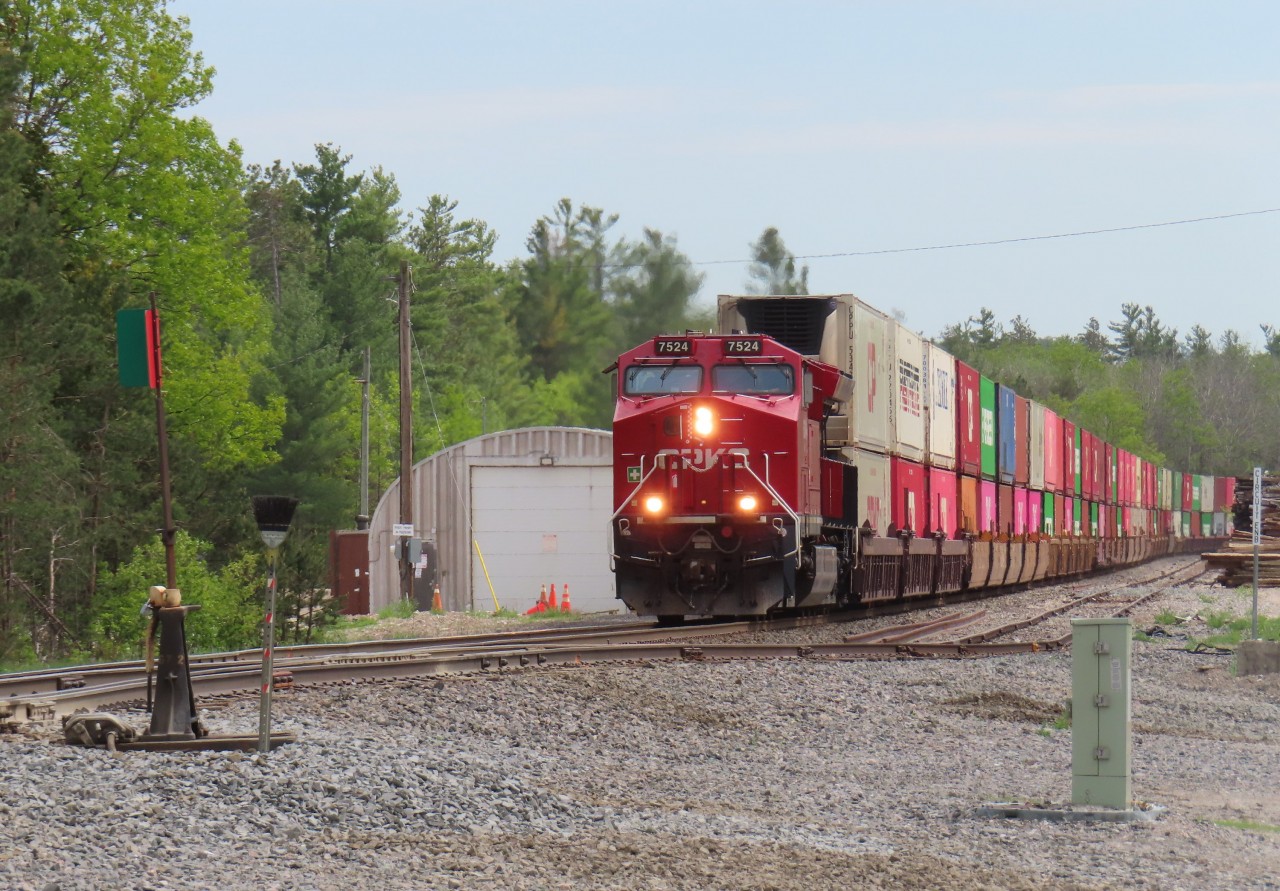 Northbound approaching the Highway 26 crossing at Midhurst.