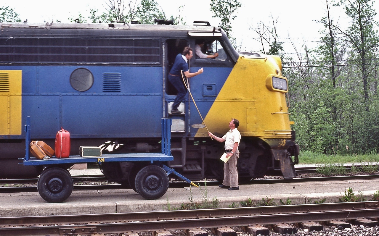CN office signal  W G


Mile 98.8 CN Newmarket Sub-Division


Mile 88.9 CN Bala Sub-Division


at CN Washago June 14,1980 Kodachrome by S.Danko


More (when the Super C operated daily 970 miles on CP Rail ):


Effective June 8, 1980, CP Rail hosted four daily VIA Rail trains 1,2,3 & 4:  CP Sudbury to / from Union Station, Winnipeg (CN).


Westbound #3 operated daily twenty minutes ahead of daily #1 CP Sudbury to CP Thunder Bay; then 45 minutes ahead to Winnipeg Union  (CN).


Eastbound #4 operated daily twenty minutes behind daily #2  Winnipeg Union to Thunder Bay; then 40 to 20 minutes behind to CP Sudbury.


More Washago:


on Saturday June 14, 1980 CN Washago hosted five passenger trains, all VIA: #3, 4, 120 (Saturday only with Northlander equipment operated for / by VIA), 'pool' trains #128 & 129. 


Every 1980 week CN Washago was served by 44  passenger trains.


More hooping


  Super C  


sdfourty