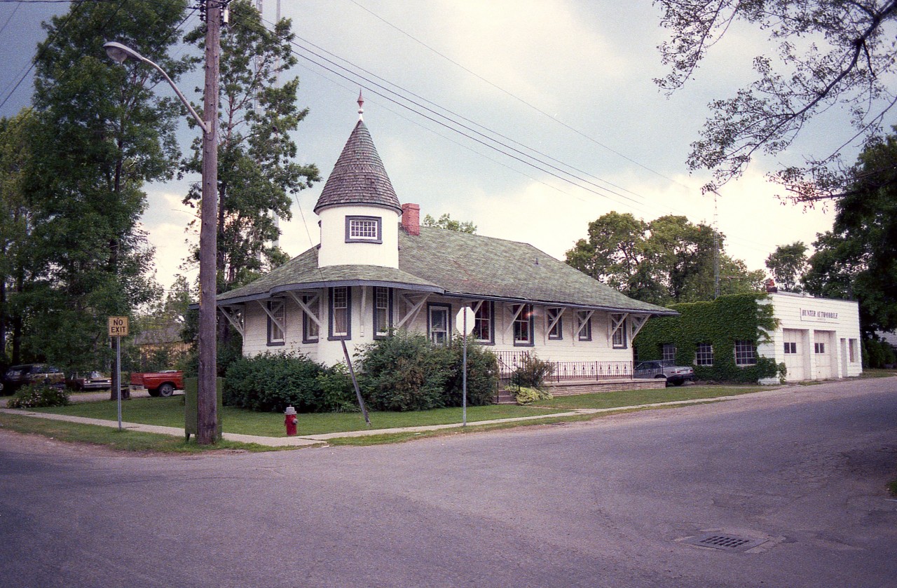 In 1879 the Credit Valley Railway came to Streetsville and the first train ran late in the year after this rather ornate station was constructed. The Canadian Pacific gained access to the CVRR in 1883 and by 1909 it was  completely absorbed by CP. The line was so busy a second track was added, resulting in the station being moved away from the track to the corner of Ontario & William St., where it remains to this day.
It is rather unusual that the second station, built by CP @1914 was demolished in 1982 while the original CVRR station from 1879 is still with us.