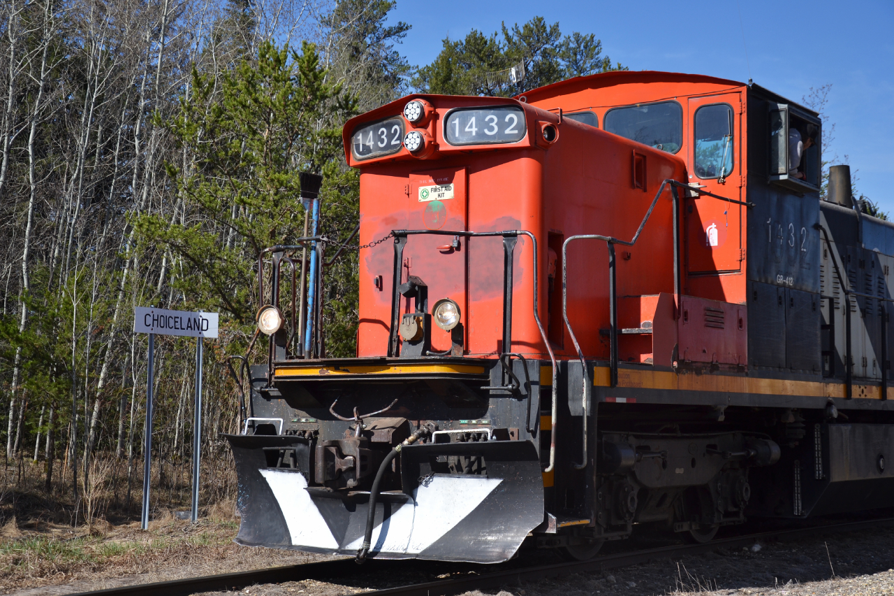 Whats in a name?

The railway has made steady headway from its humble beginnings in 2007. The primary shipment that comes from the TRR is Oats, and the main buyer, Quaker Oats for, you guessed it, granola bars. Railcar shipments in their initial year of operation was projected between 150-200 cars, in actuality they moved 400, with the number of cars growing year over year.