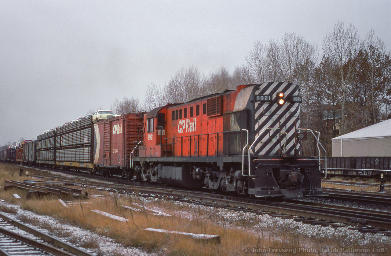 An eastbound transfer to Agincourt passes through Leaside behind CP 8921.

John Freyseng Photo, Jacob Patterson Collection Slide.