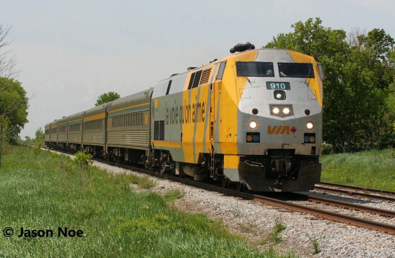 VIA Rail P42 910 leads one of the last 84’s that I ever photographed with a solid Budd consist in 2025. Since that time, it has happened very seldomly as the new modern Siemens Venture trainsets have primarily taken over Guelph Subdivision trains 84 and 87.