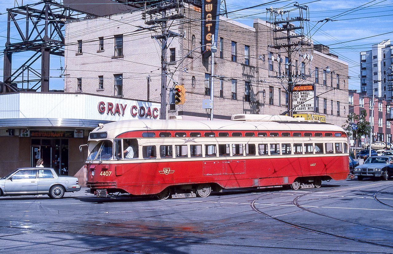 TTC 4407 is in Toronto on August 8, 1988.