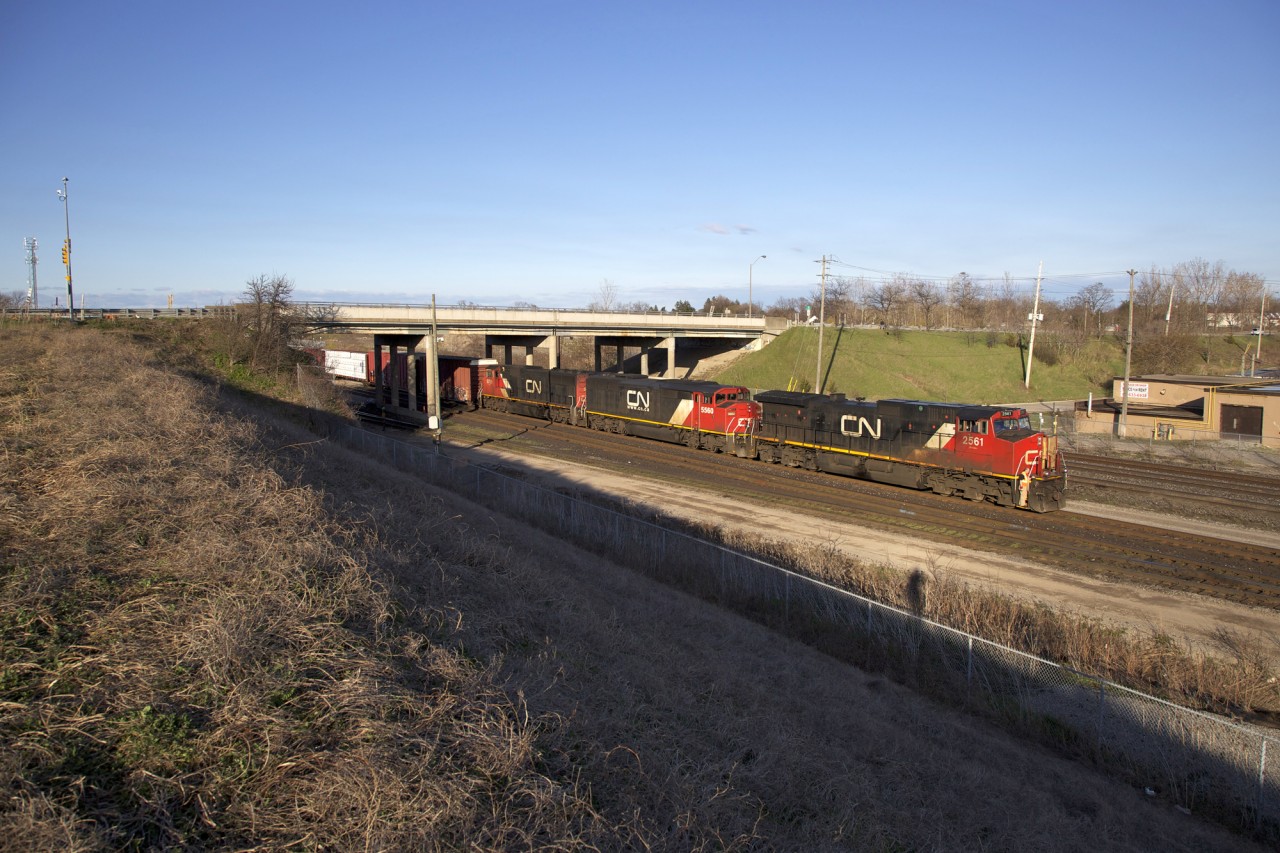 Later in the evening at Waterdown Rd, I caught a westbound CN freight getting underway out of Aldershot yard with a great consist...C44-9W 2561, SD60F 5560, and SD75I 5755. I am going to guess that this guy was either a  300-series manifest or an A435.