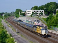 Running on the now routine summer schedule (an overnight departure from the two end points and a morning arrival into Montreal), VIA 604/600 is about to pass Turcot Ouest.