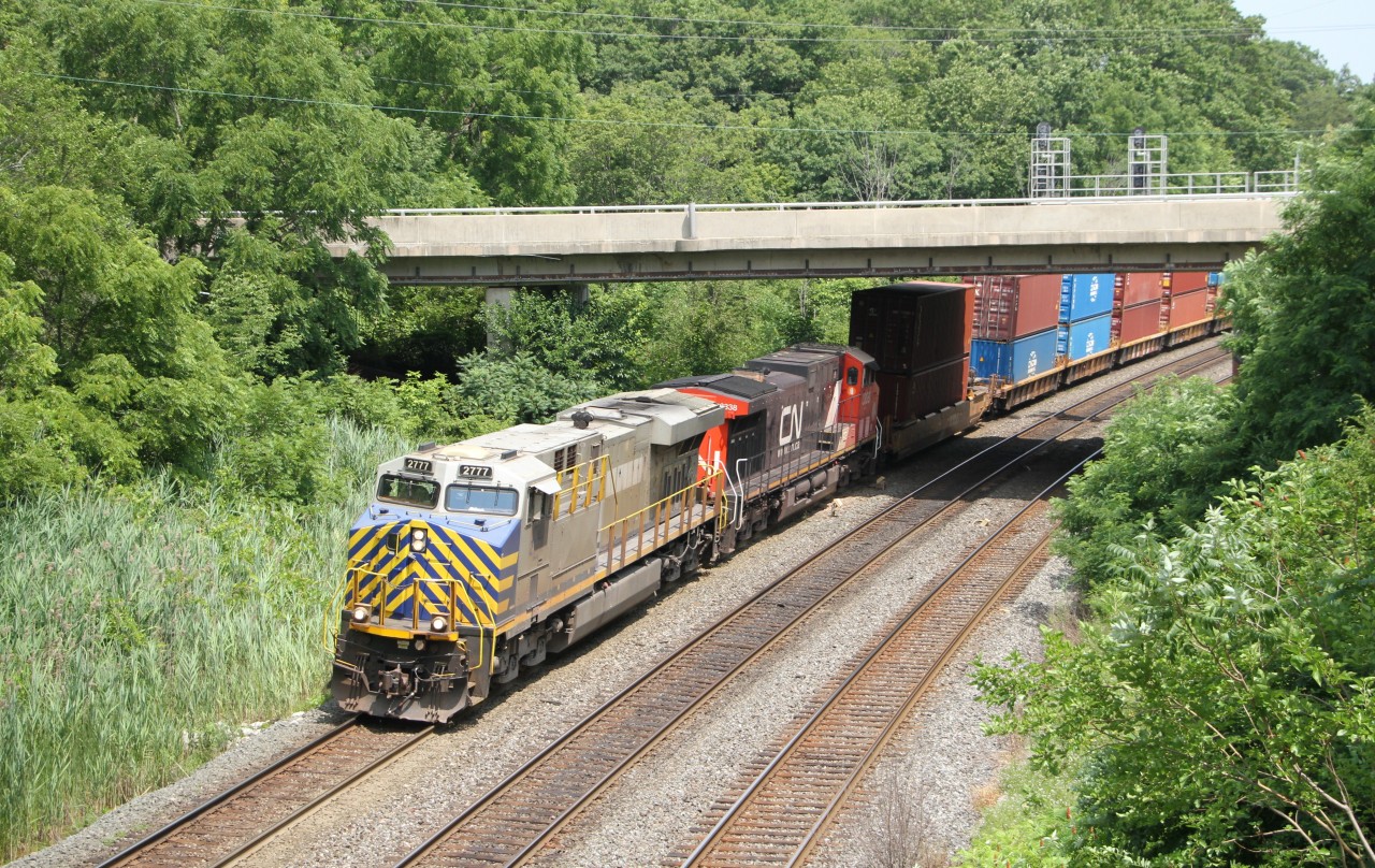Heading W/B into Bayview Junction.