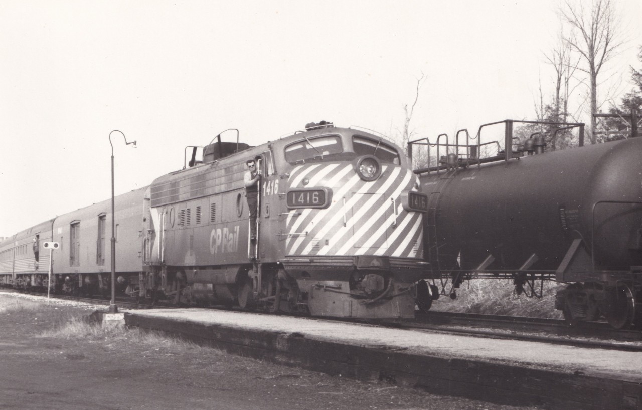 The Toronto portion of The Canadian prepares to top at Medonte. Date is approximate. Unknown photographer, photo from my collection.