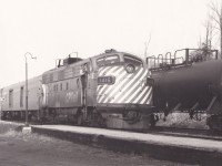 The Toronto portion of The Canadian prepares to top at Medonte. Date is approximate. Unknown photographer, photo from my collection. 