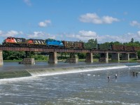 GTW 4616, CN 4125 and CN 4902 handle L580 across the Grand River in Caledonia.  