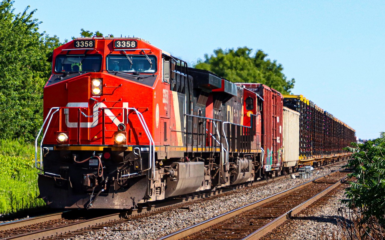 Westbound manifest freight over the Wayside Detection Systems (Hot Bearing, Hot Wheel and Dragging Equipment), (Acoustic Bearing Detector) at Mile 46.1 Halton Sub..