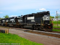 NS 369-09 with NS GP50 7066, NS GP38-2 3052, and NS SD40-2 3436.