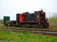 TRRY S-13u 110 heads southbound with only 1 car on that day.