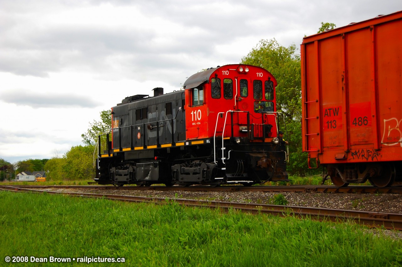 TRRY S-13u 110 was working at Eastchester Yard on May 21, 2008.