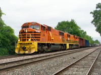 In an interesting development, G&W heritage unit SLR 4024 was transferred to the other G&W road in Quebec that runs SD70MACs (Quebec Gatineau Railway) about a month back, along with QGRY 6904. Here SD70MACs SLR 4024 and QGRY 4019 lead QG 501 on CPKC's Adirondack Sub 