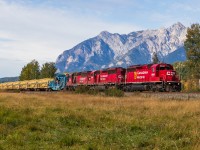 Looking more like a ballast train than the classic Windy wayfreight, CP A19 starts its trek towards Trail with a familiar 3 pack of EMDs at the helm and a whole 12 ballast cars for their train. 