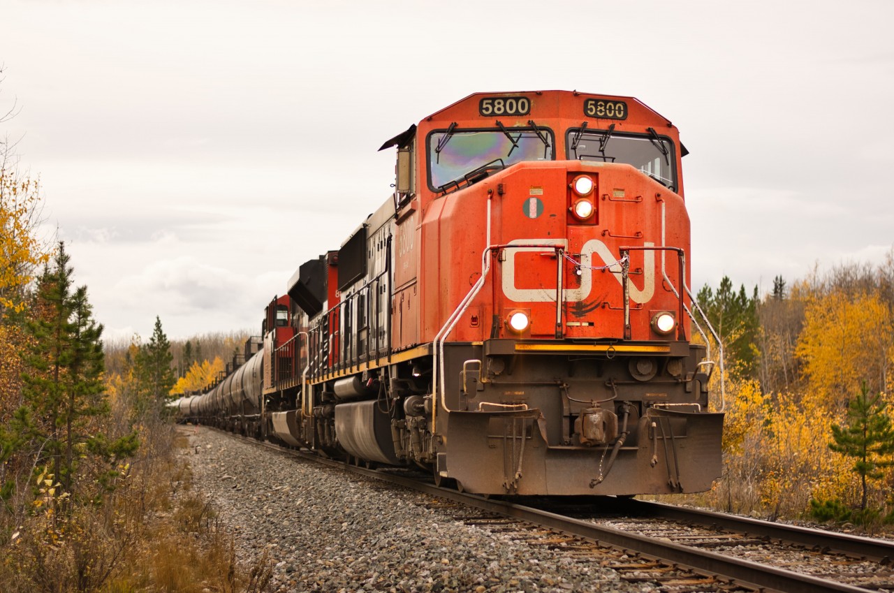One of the best EMD lashups I have seen for a while on this line with a SD75ACC leading.