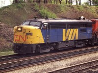 CN/VIA (in transition) 6778 rolling up to Bayview Jct eastward on a nice June day.  VIA was just sorting itself out back then, and the variations of ID on these passenger units was fairly common.