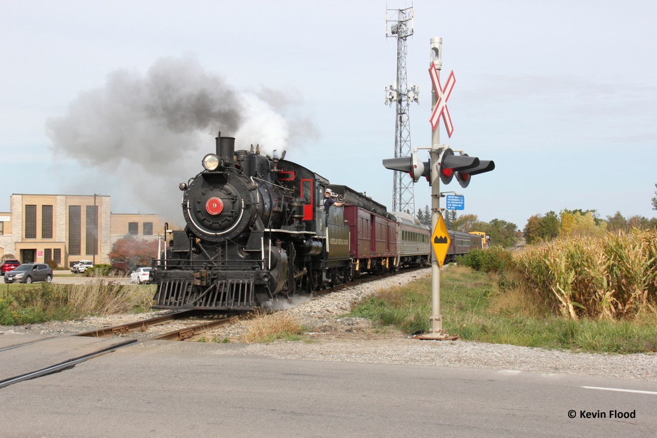 WCR 9 is operating this Thanksgiving weekend, running trains daily between Oct. 10 and Thanksgiving Monday (Oct. 12). Here it is pictured on one of its southbound trips from Elmira approaching the Farmer's Market station. It was a beehive of activity in/around the Farmer's Market, with this train definitely drawing out more crowds.
