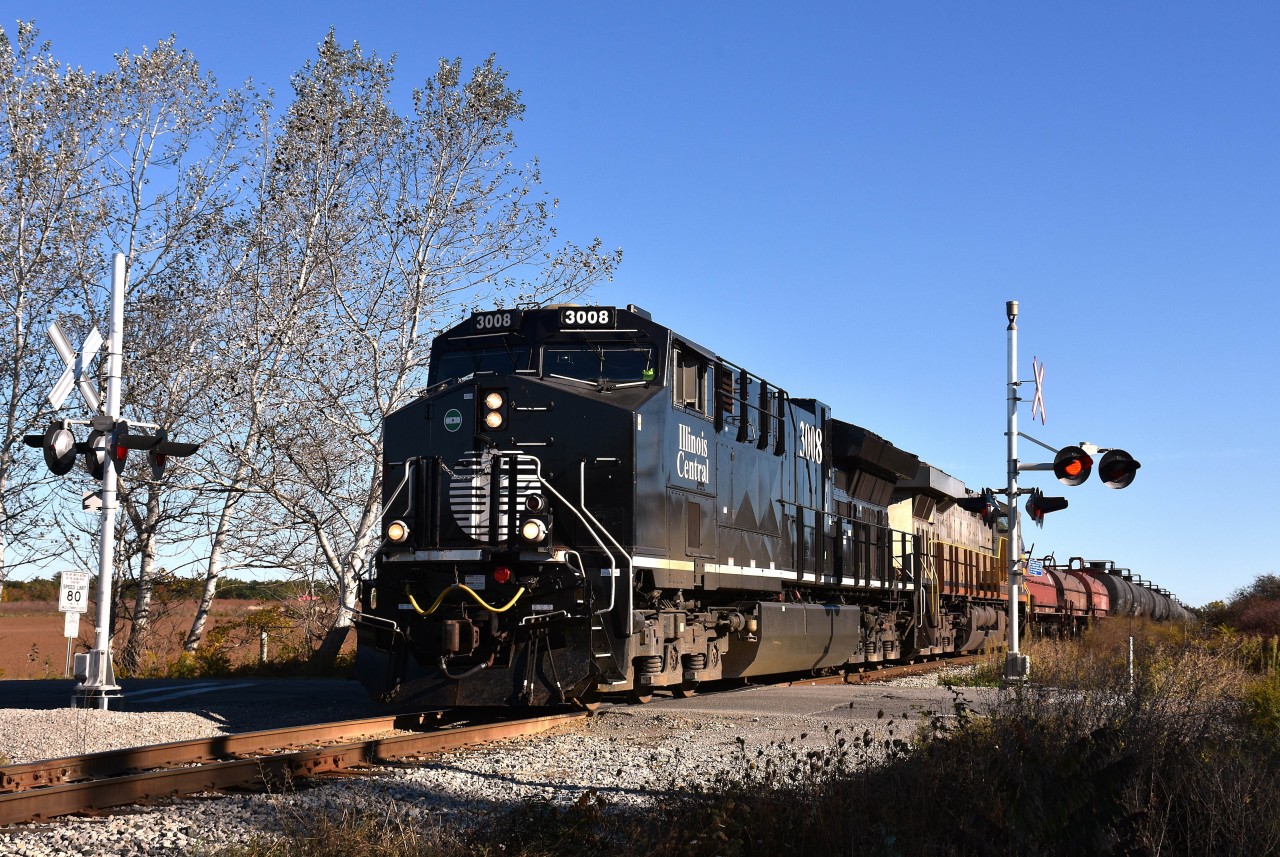 A beautiful morning and a nice surprise.  Just because it was bright and sunny I decided to head down to Caledonia to see 'what was happening'. Geez.  Along comes the daily Sarnia to Garnet #502 with CN 3008 (IC Heritage) leading 2757, making for a nice change from the usual CNs.
 With fellow photographer Glenn Cherry, I headed over to 4th Line on his advice (thanks, Glenn!) and this turned out to be a decent shot. The good thing about this track is the 10 MPH speed doesn't require much of a 'chase'.