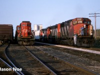 CN train 431 is seen arriving in Kitchener, Ontario with the crew getting ready to set off cars in the yard. The consist included; GP40-2L(W)’s 9400, 9542 and 9427. 