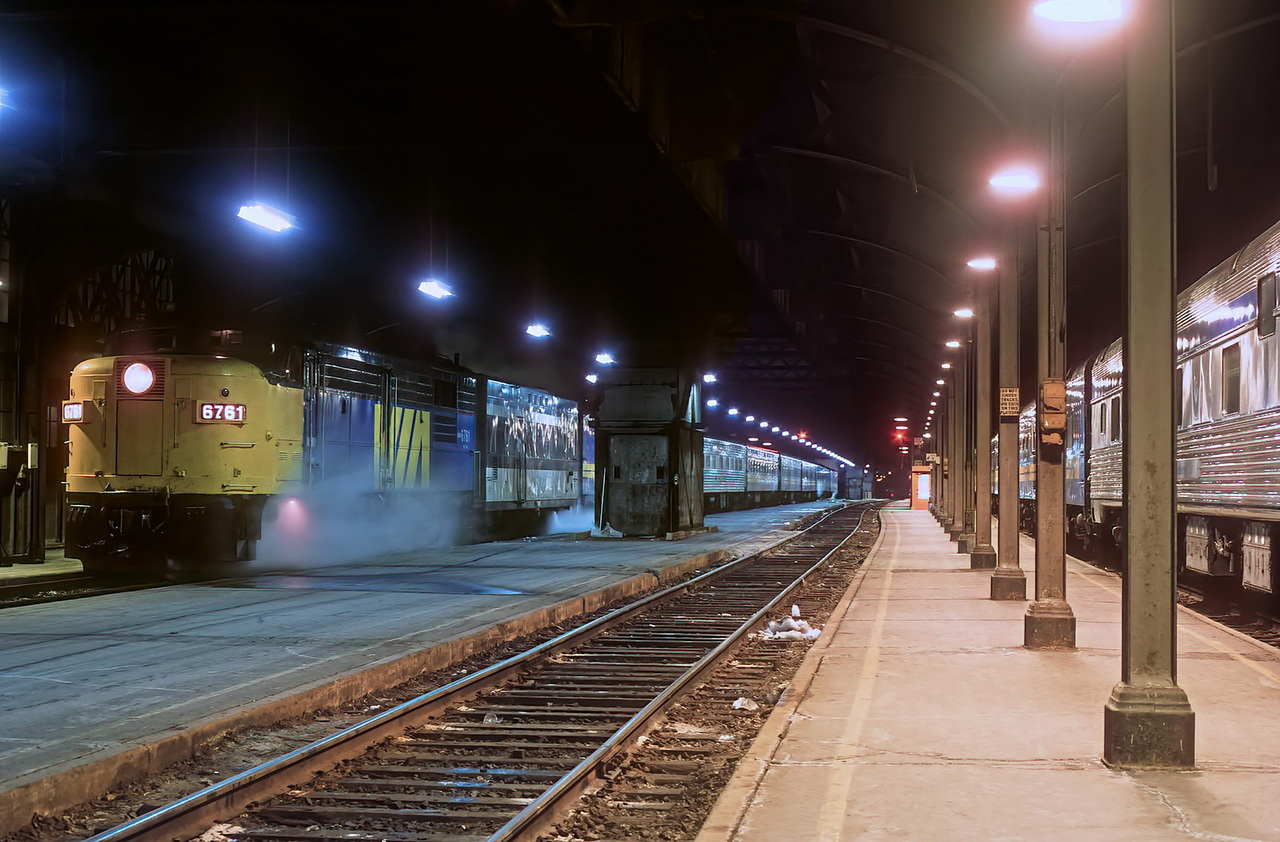 The Cavalier under Toronto Union Station is getting ready for departure to Montreal on its overnight run.
I had a roomette and sleeping car passengers could board a couple of hours before departure. The lounge car was also open for service.
