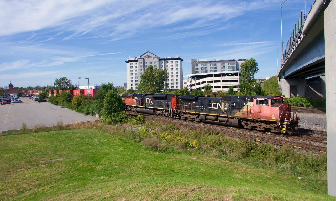 CN 126 is through Dorval with CN 2503 leading.