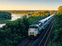 GO F59PH #537 leads one of three morning rush hour trains through Bayview Junction, on the way from Hamilton to Toronto Union Station with some nice golden light hitting the bay and escarpment in the background. The 537 had recently been overhauled, however had not yet received its air conditioning unit over the cab. 