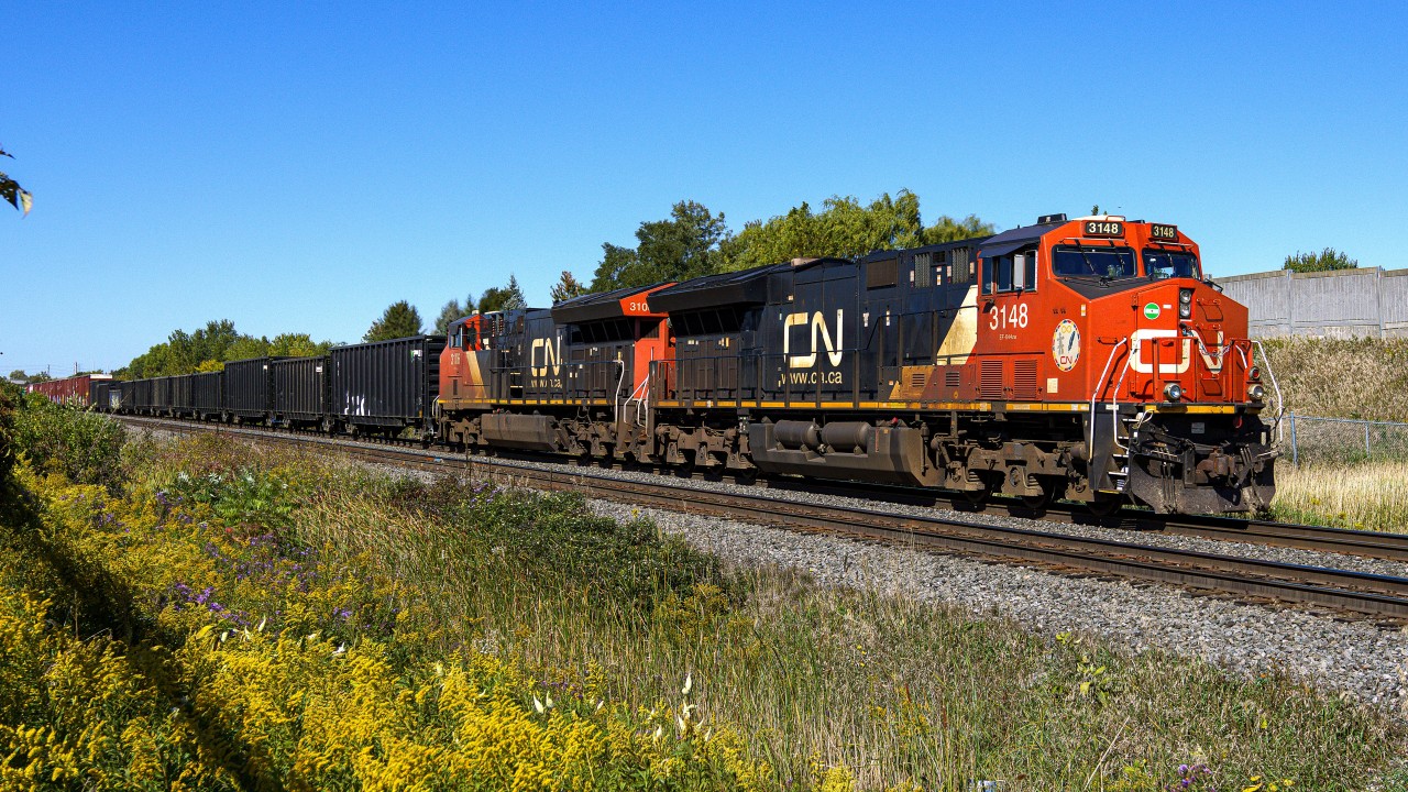 M397 heading down the Halton Sub. on a nice autumn day.
