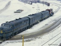 Cut off from their train, Extra B&O 4487 (class lights lit) moves through the east end of the yard near Finch Avenue. Taken in mid-late February, the lease of B&O F units began only just before this <a href=https://www.railpictures.ca/?attachment_id=29413>on February 10, 1972.</a>  More information on the lease of B&O F units <a href=https://www.waterlooregionmodelrailwayclub.ca/2022/10/bo-f-units-in-twilight/>can be found here.</a>

<br><br><a href=https://www.railpictures.ca/?attachment_id=58946>Extra 4487 approaching Agincourt station</a>
<br><a href=https://www.railpictures.ca/?attachment_id=59471>Extra 4487 passing through Agincourt station</a>

<br><br><i>Scan and editing by Jacob Patterson.</i>