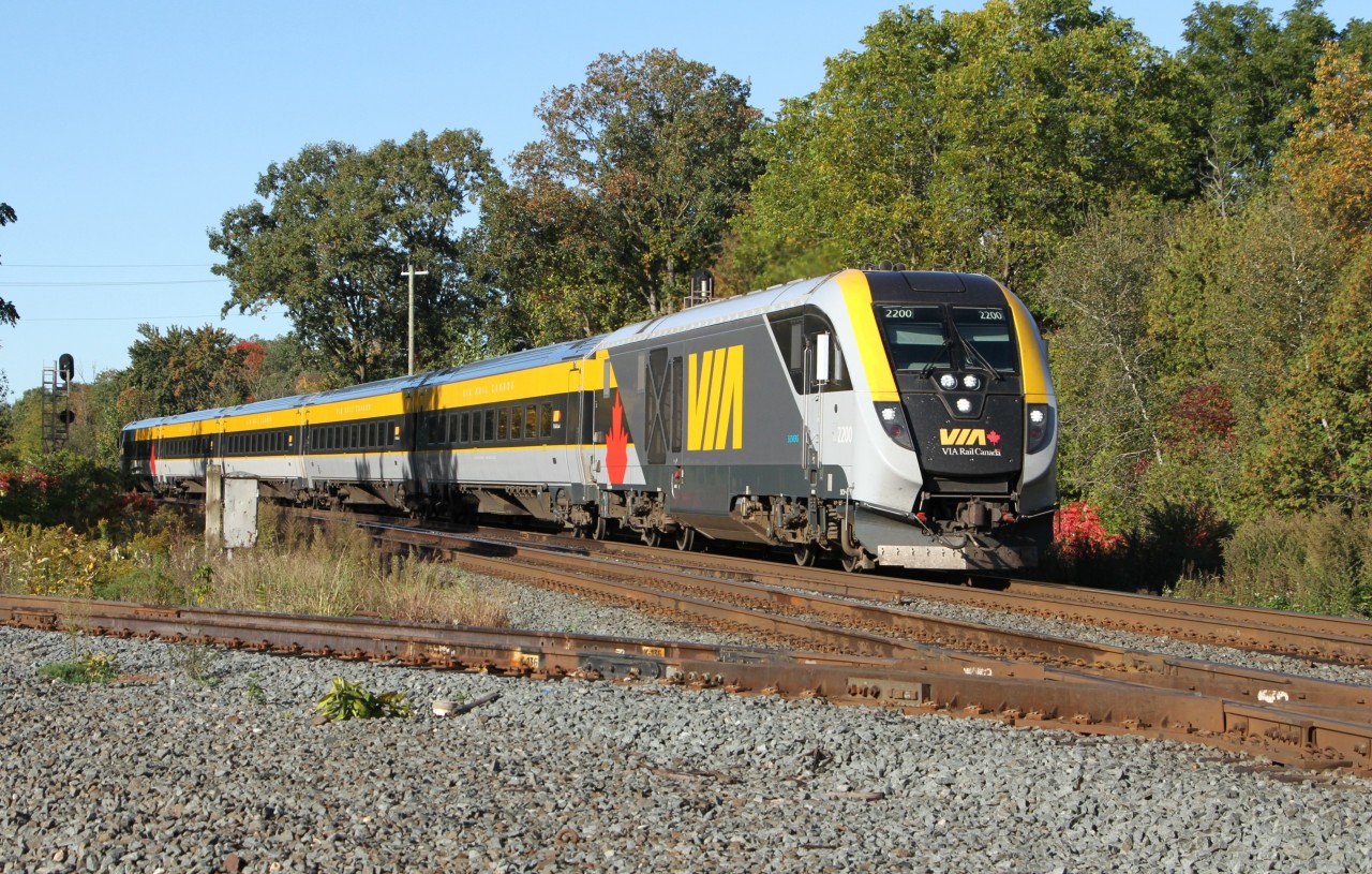 Siemans SCV-42 2200 leading Via 71 through Carew and into Woodstock Ontario.