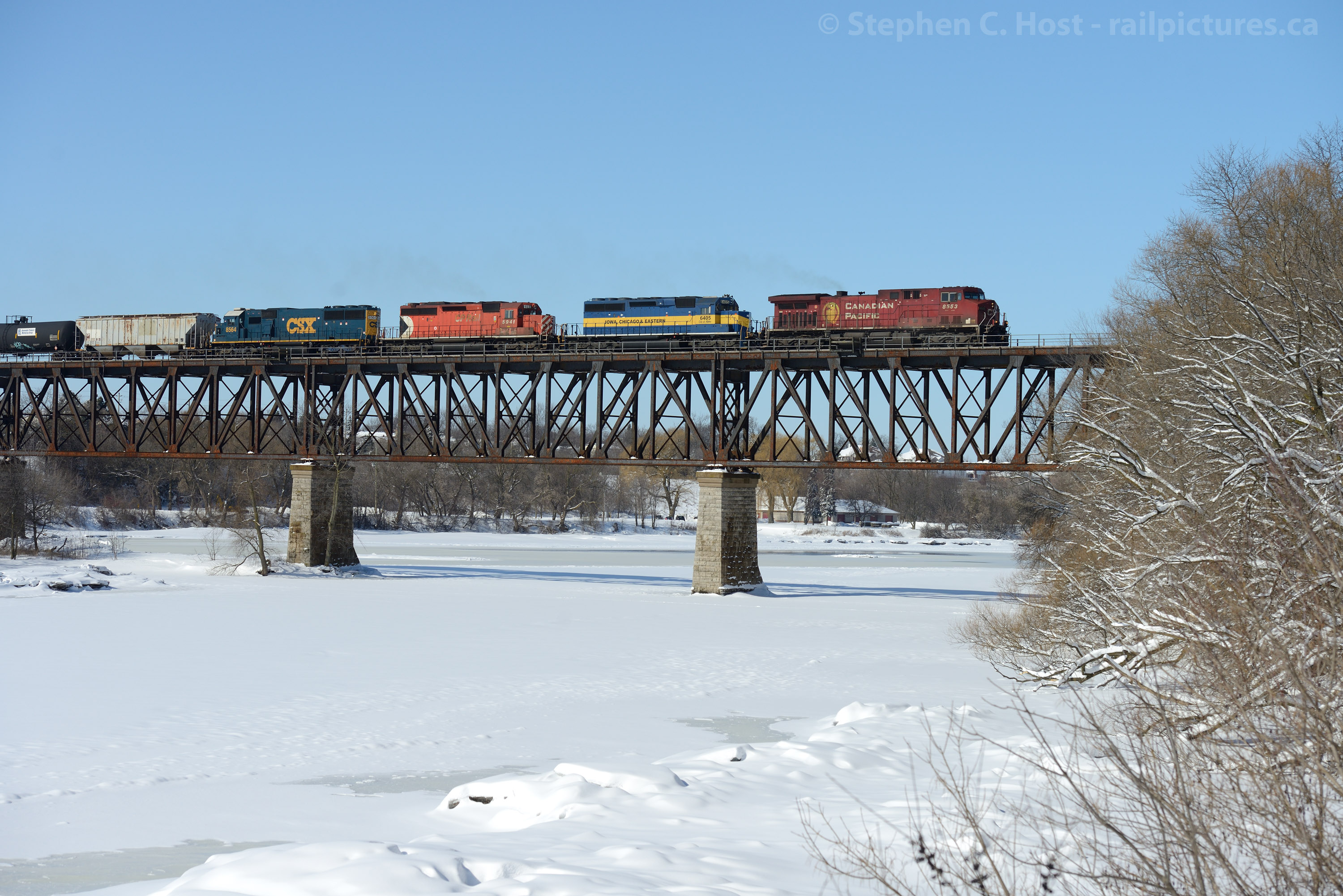 Loading Salt Train Railpictures.ca - Stephen C. Host Photo: A loaded Ethanol train heads ...
