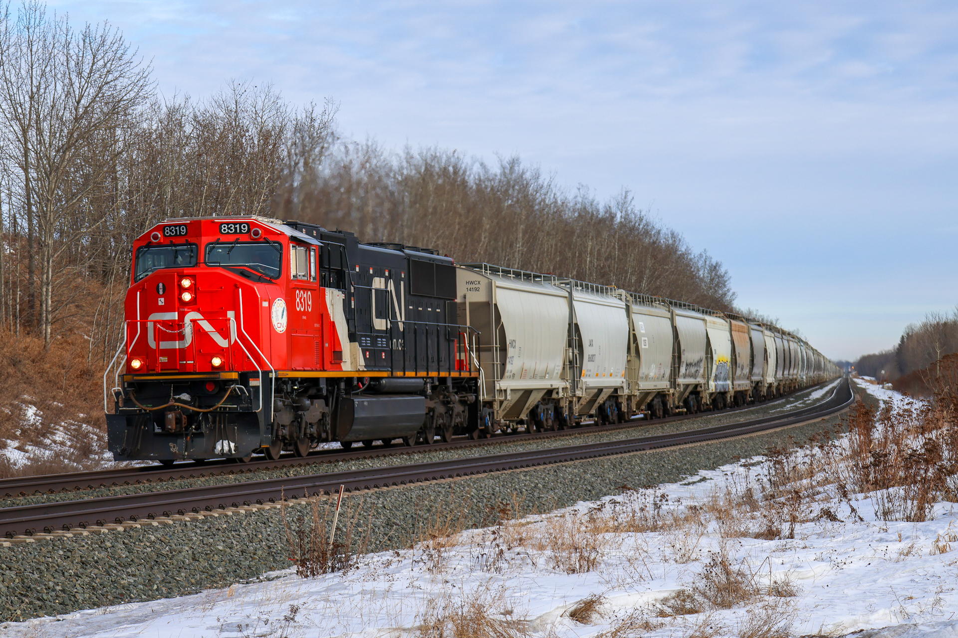 Railpictures.ca - Rob Eull Photo: A double set of frac sand for Grande ...
