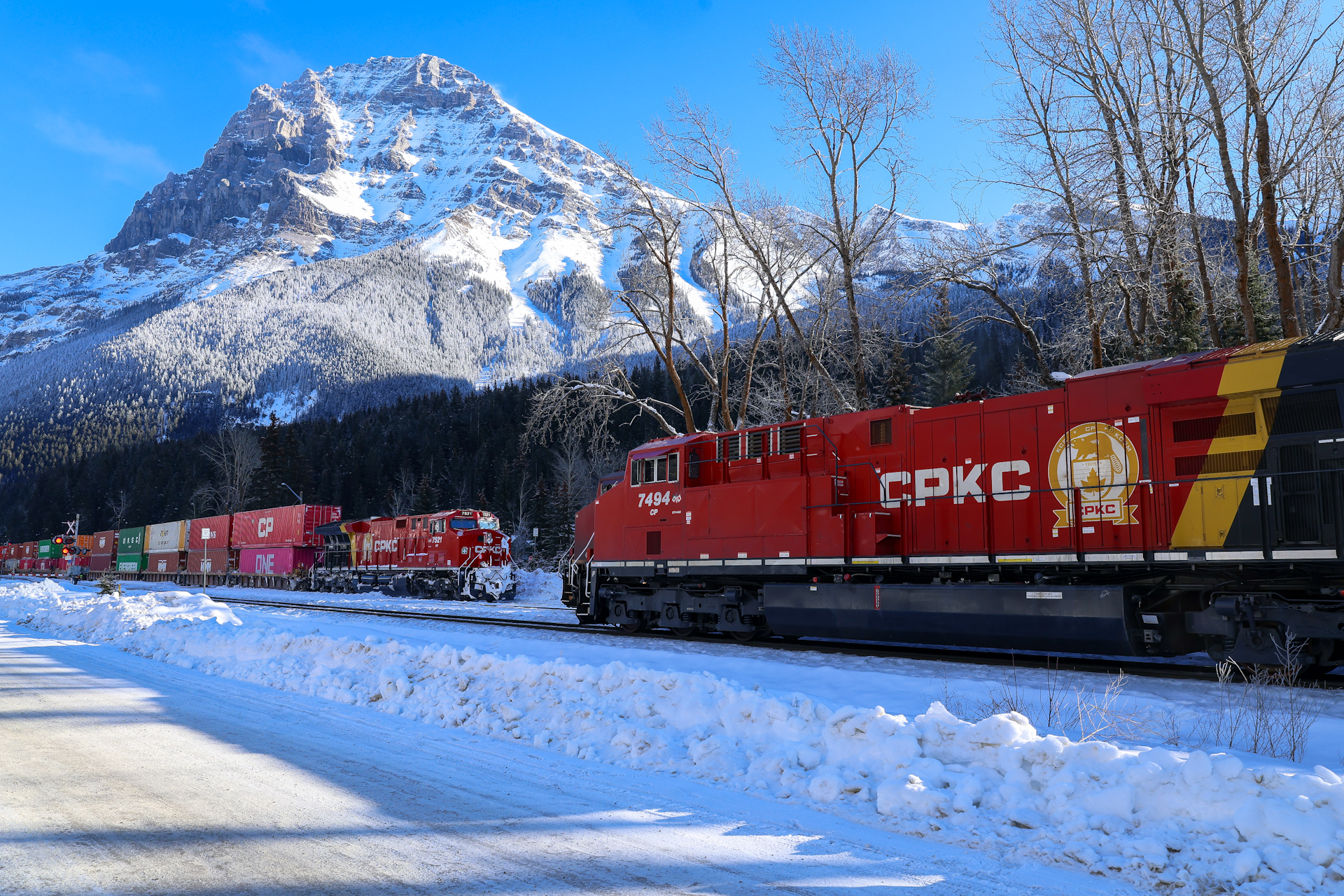 Railpictures.ca - Rob Eull Photo: The new norm. CPKC 112 meets 113 at ...
